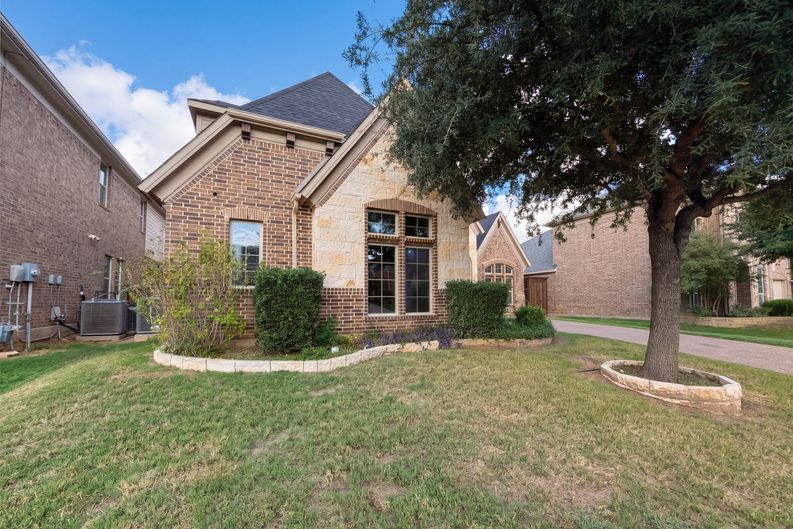 Photo 38 of 43 of 4409 Elmgreen Dr, Roanoke, TX