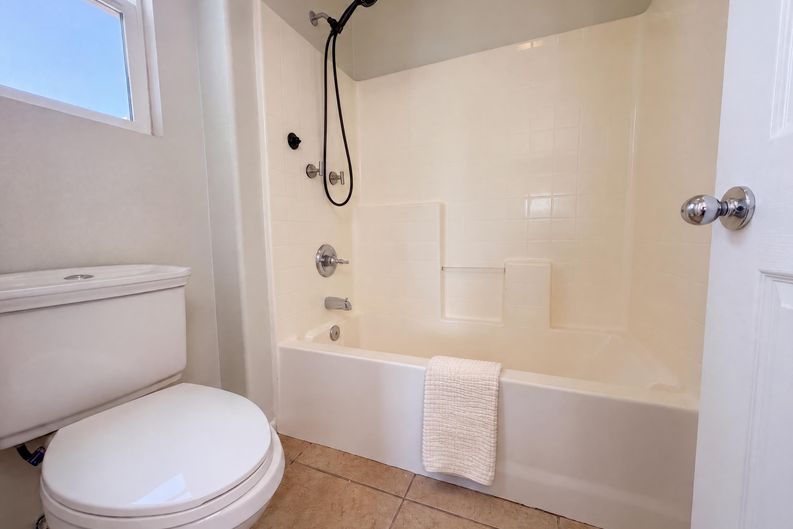 Photo 22 of 33 of 1265 Lavender Ln, Hemet, CA