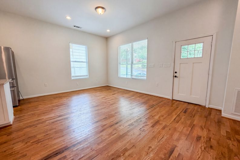 Photo 3 of 22 of 861 77th St S, Birmingham, AL