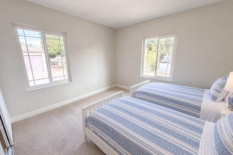 Photo 14 of 18 of 16515 Rosemary Dr, Fontana, CA