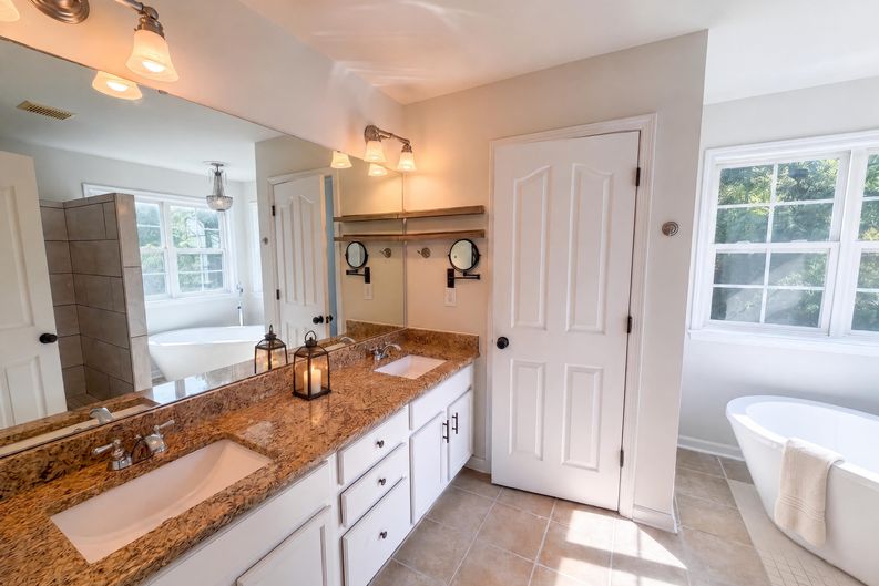 Photo 6 of 25 of 821 Pinkney Pl, Stanley, NC