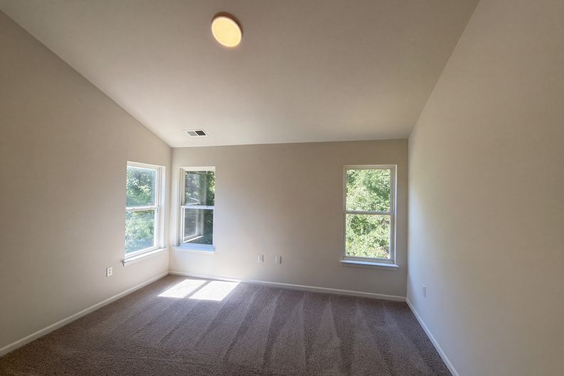 Photo 21 of 35 of 4735 Nijinsky Ct, Charlotte, NC