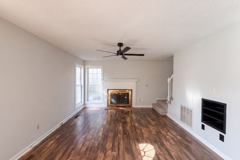Photo 12 of 27 of 518 Glenfield Cir, Maryville, TN