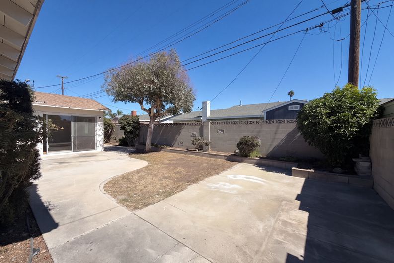 Photo 18 of 19 of 3520 S J St, Oxnard, CA