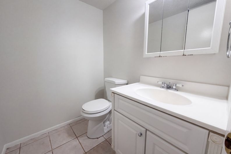 Photo 13 of 16 of 6800 Rebel Grove Dr, Converse, TX
