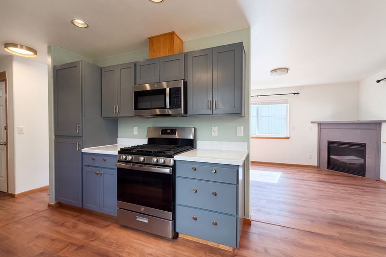 Photo 7 of 16 of 3344 Oakcrest Dr, Forest Grove, OR