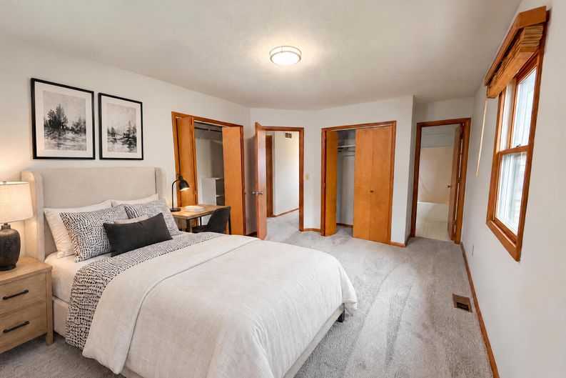 Photo 4 of 22 of 20710 Miller Ave, Cleveland, OH