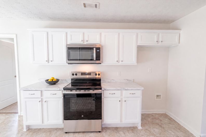 Photo 6 of 23 of 114 Beaty Ct, Flovilla, GA