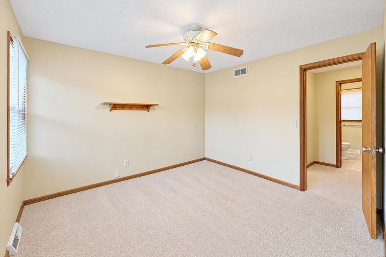 Photo 16 of 43 of 453 Carruthers Rd, Tallmadge, OH