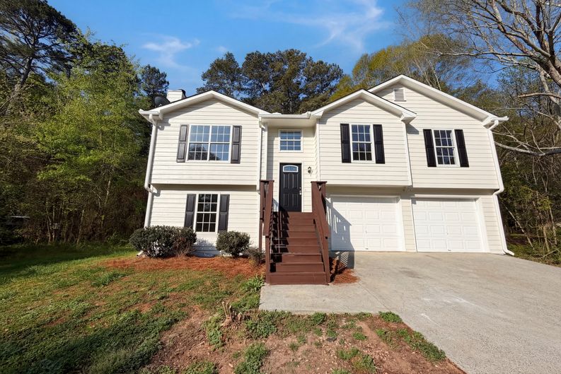 Photo 8 of 23 of 416 Busby Ln, Winder, GA