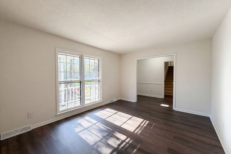 Photo 8 of 22 of 102 Brailsford Rd, Summerville, SC
