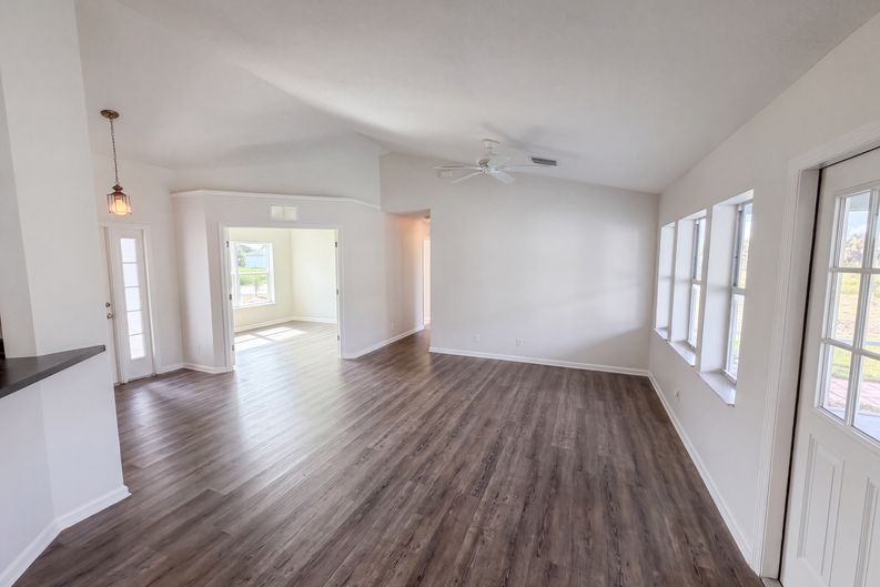Photo 7 of 30 of 1910 Basinger Ave SW, Palm Bay, FL
