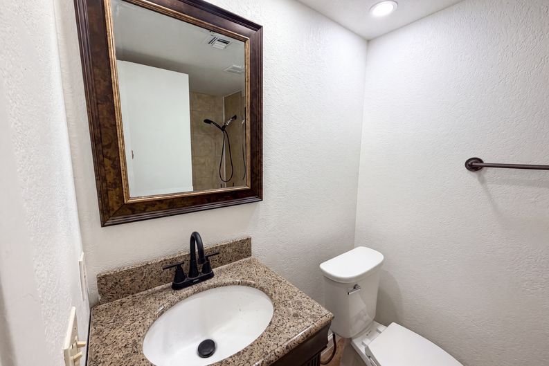 Photo 16 of 26 of 10501 W Loma Ln, Peoria, AZ