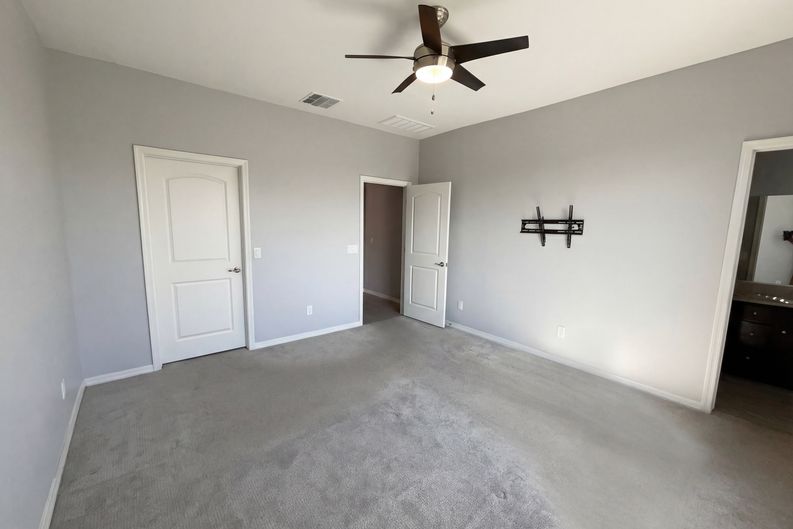 Photo 10 of 18 of 10647 W Goulding Dr, Marana, AZ