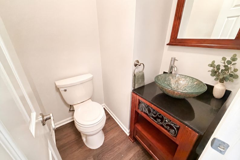 Photo 14 of 21 of 13331 Harpley Ct, Alpharetta, GA