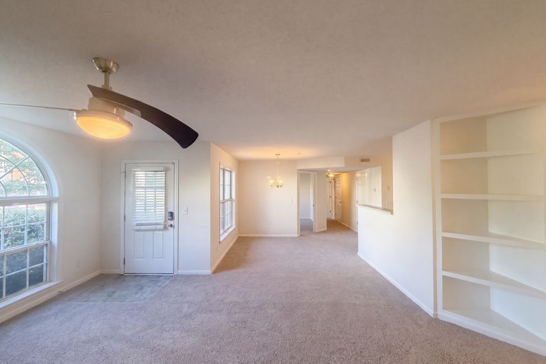 Photo 8 of 18 of 3721 Morris Farm Dr, Greensboro, NC