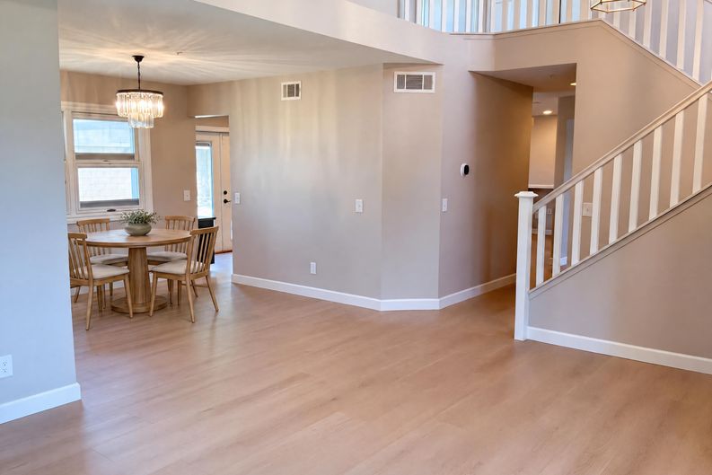 Photo 9 of 33 of 1796 Carpenter St, Rialto, CA