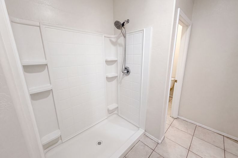Photo 18 of 36 of 30970 W Amelia Ave, Buckeye, AZ