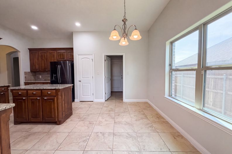 Photo 8 of 19 of 120 Donna Cir, Granbury, TX