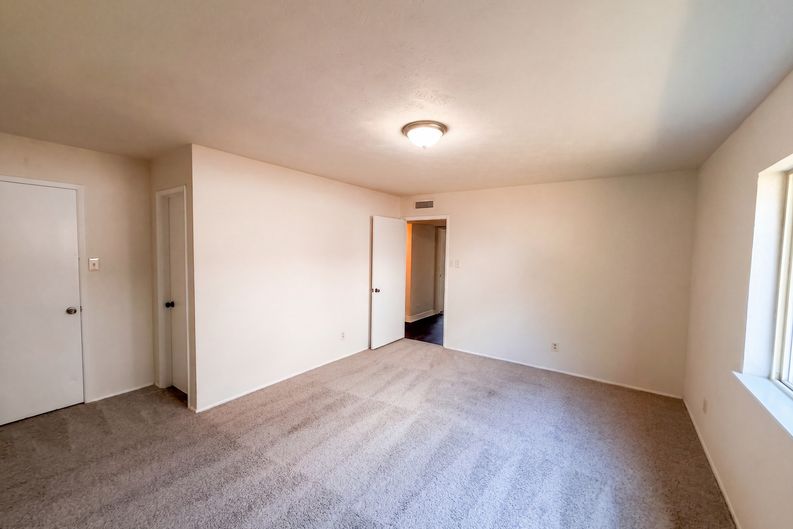 Photo 4 of 18 of 2602 Emberwood Dr, Garland, TX