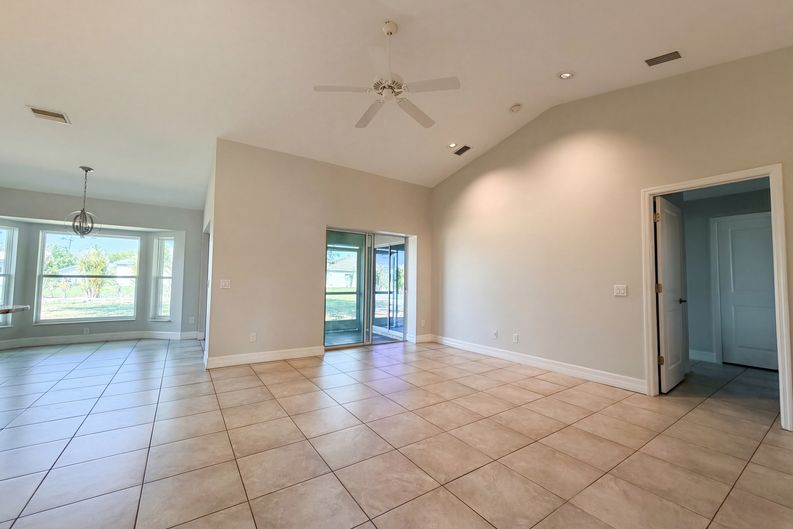 Photo 23 of 28 of 405 San Ambrosio St, Punta Gorda, FL