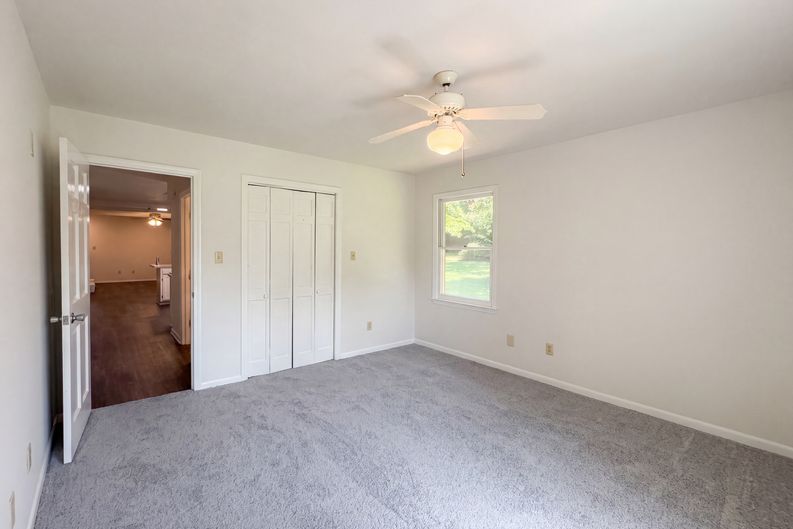 Photo 15 of 39 of 604 Meadowbrook Dr, Spartanburg, SC