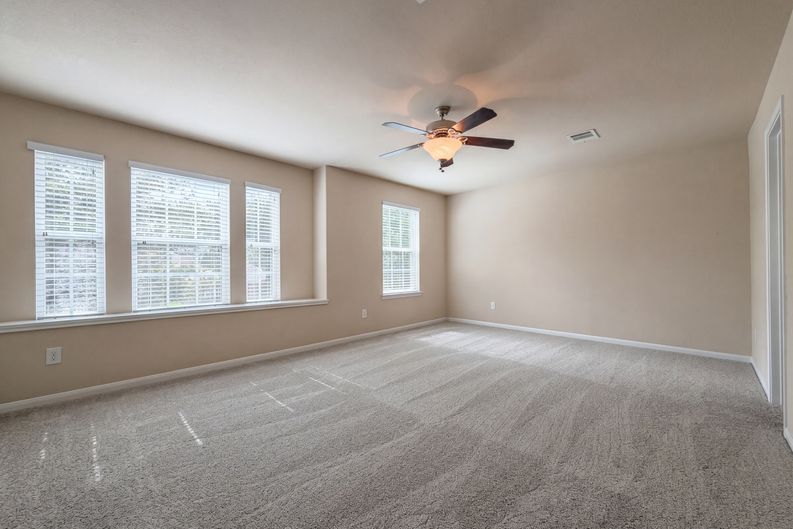 Photo 9 of 21 of 9965 Boulder Bend Ln, Brookshire, TX