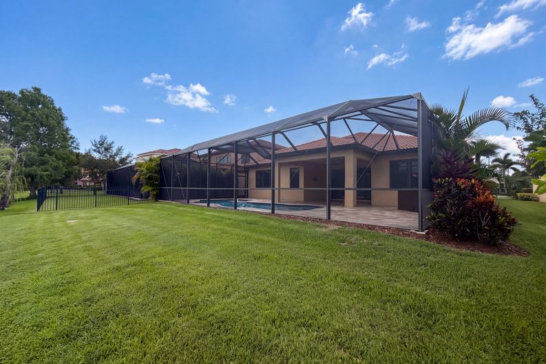 Photo 42 of 44 of 2575 Grand Lakeside Dr, Palm Harbor, FL
