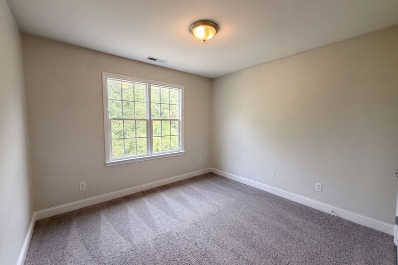 Photo 10 of 18 of 1202 Lansing Ave, Durham, NC