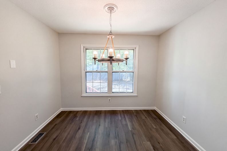 Photo 7 of 24 of 148 Whitwood Cir, Columbia, SC