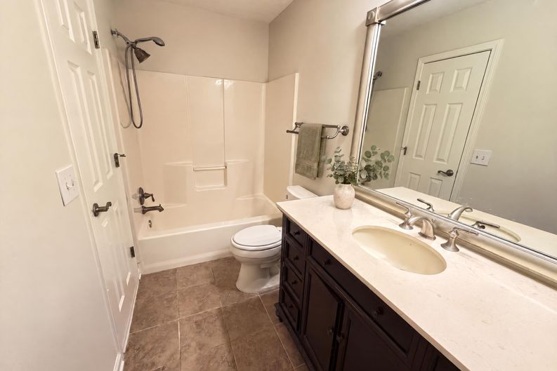 Photo 16 of 21 of 13331 Harpley Ct, Alpharetta, GA