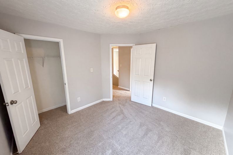 Photo 18 of 44 of 4636 Pine Acre Cir, Sugar Hill, GA