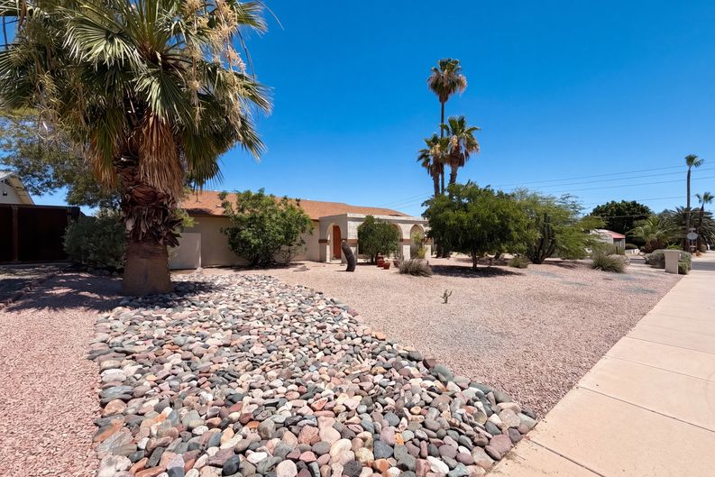 Photo 21 of 24 of 2346 E Mescal St, Phoenix, AZ
