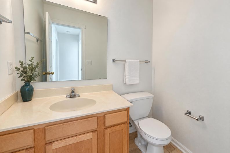 Photo 19 of 28 of 9113 Tenor Way, Indianapolis, IN