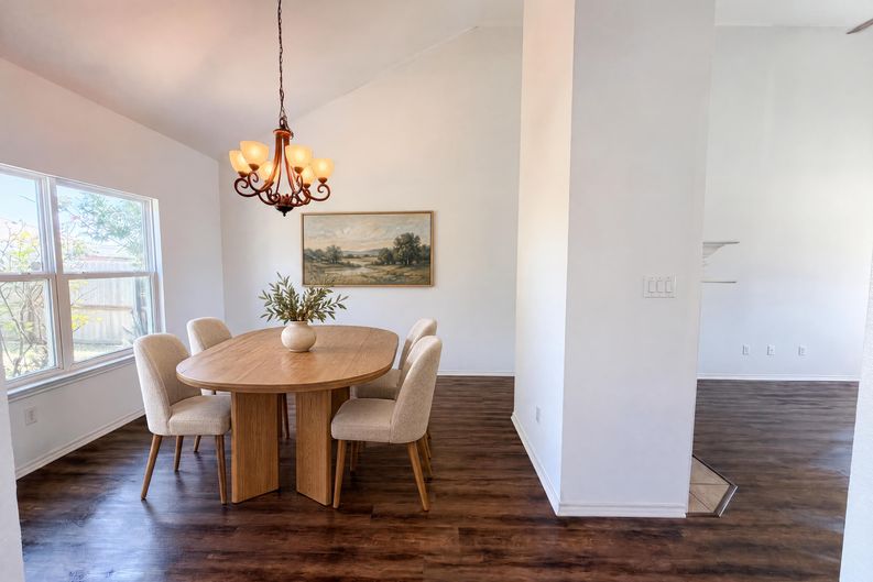 Photo 6 of 19 of 7712 Redbrush, Temple, TX