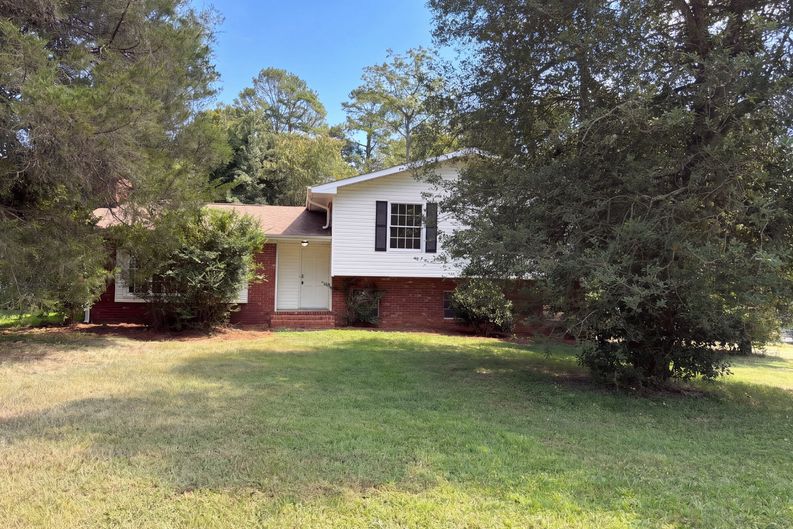 Photo 6 of 41 of 2618 Speas Rd, Winston Salem, NC