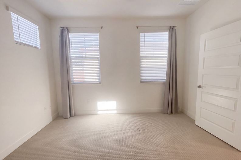 Photo 17 of 27 of 7962 Carraway Dr, Antelope, CA