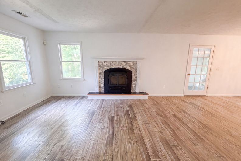 Photo 8 of 19 of 5602 S Garden Rd, Providence Forge, VA