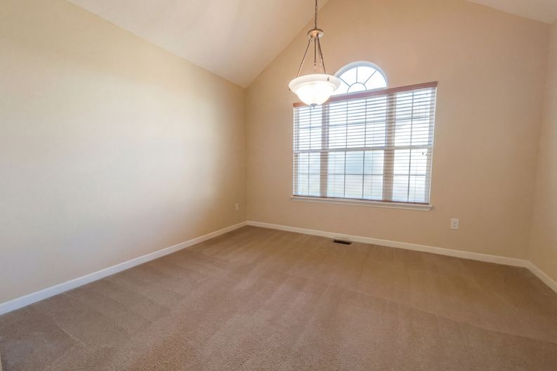 Photo 9 of 24 of 3062 Crest Ridge Cir SW, Marietta, GA