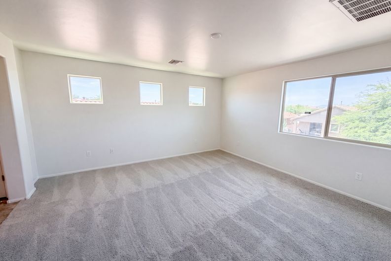 Photo 15 of 25 of 7452 S Golden Shore Dr, Tucson, AZ