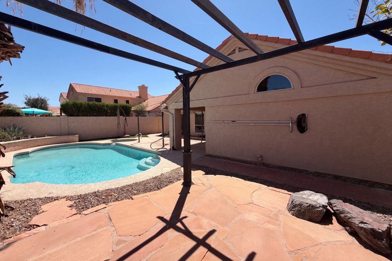 Photo 27 of 34 of 3906 E Amberwood Dr, Phoenix, AZ