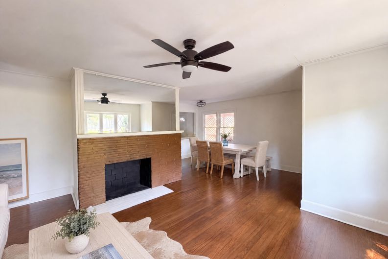 Photo 8 of 20 of 2516 Indian Trl, Durham, NC