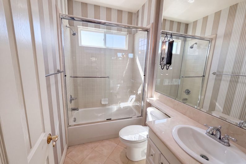 Photo 23 of 31 of 17109 Santa Cruz Ct, Yorba Linda, CA