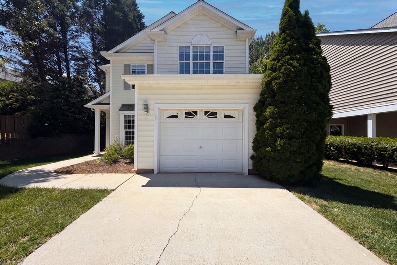 Photo 14 of 17 of 8409 Aztec Dawn Ct, Raleigh, NC