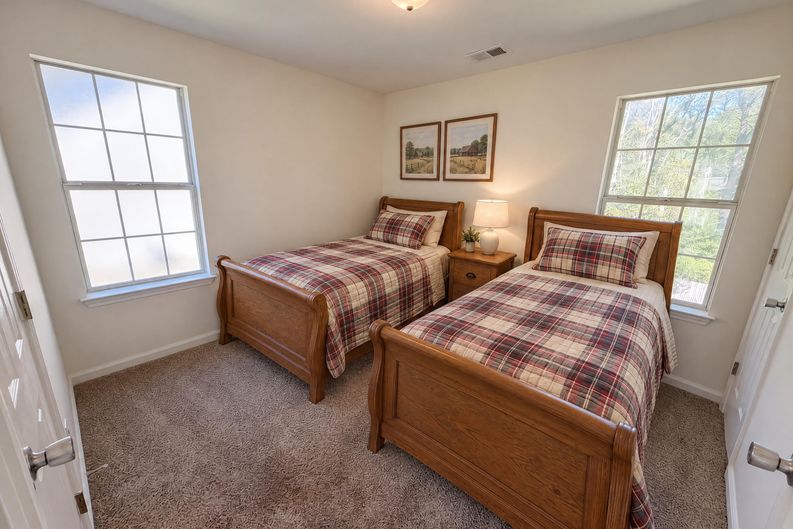 Photo 12 of 19 of 218 Stonewood Dr, West Columbia, SC