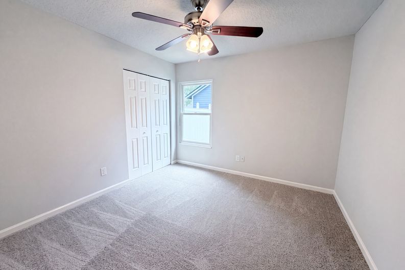 Photo 10 of 18 of 7428 Sweet Rose Ln, Jacksonville, FL