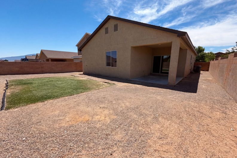 Photo 17 of 19 of 3504 Wild Horse Rd NE, Rio Rancho, NM