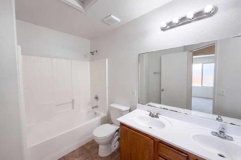 Photo 13 of 29 of 25660 W Elwood St, Buckeye, AZ