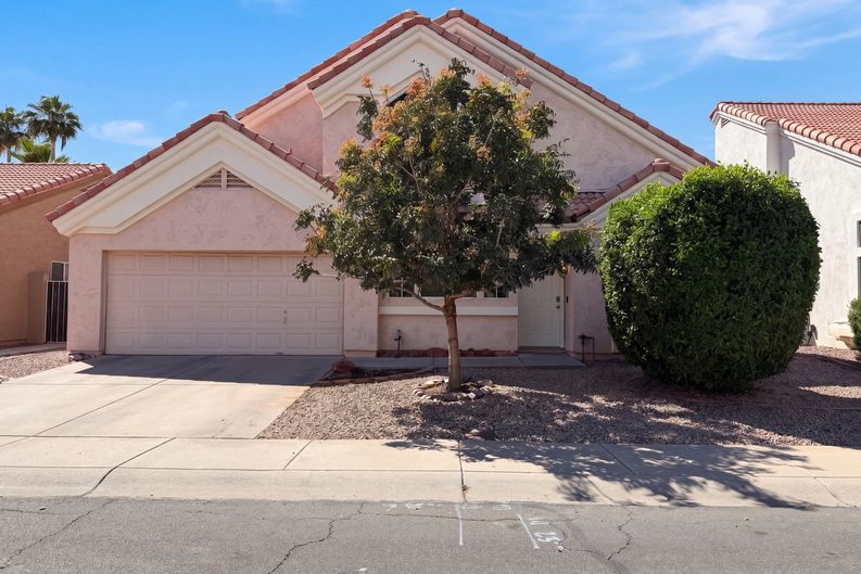 Photo 14 of 21 of 1114 S Tiago Dr, Gilbert, AZ