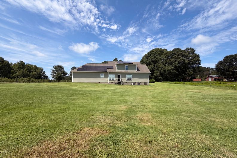 Photo 5 of 20 of 749 Williamsburg Estate Rd, Clover, SC